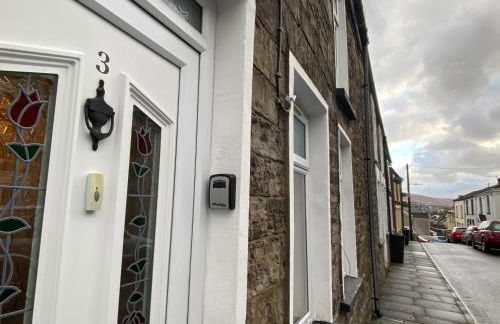 The Rose Terrace - Photo 1