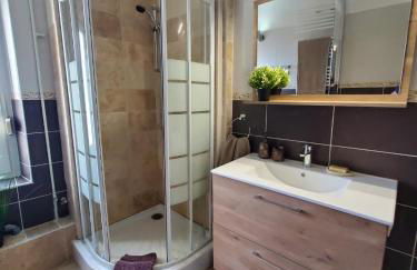 Mirka & Franck AIRCON CLIM, Apartment Chic, Parking Free, Avantages Packs Bookables - Foto 27