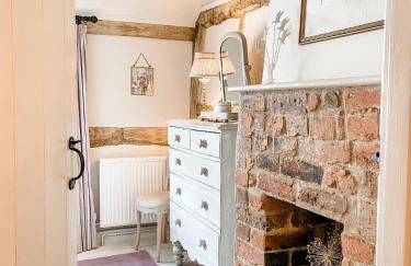 Charlie's Cottage - Photo 11