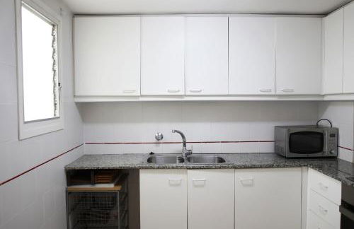 AT038 Vistas de la playa, primera línea con piscina - Foto 8