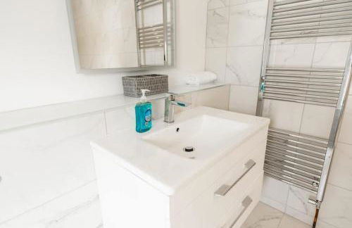 Prime Location Steps from Royal Liverpool Golf - Foto 20