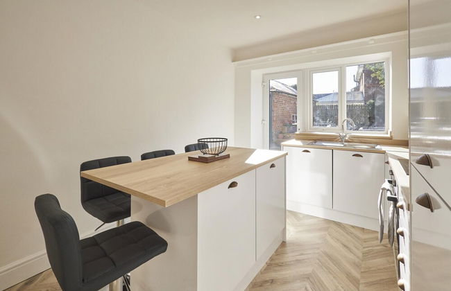 Host Stay Spring Cottage - Photo 9