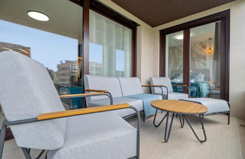 Magical 2BR Condo in the Heart of Cambrils - Photo 24