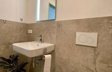 Goldstadt Schlössle Suite 2-Zimmer Design Apartament Zentrum Pforzheim - Foto 59