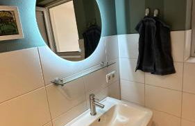 Nahe Innenstadt U-Bahn Alster - Foto 1