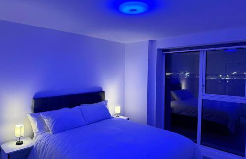 Serenity Waterfront 2 Bed Apartment - Foto 46