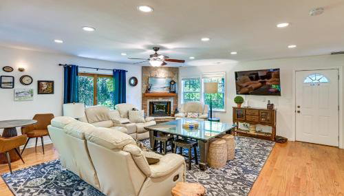 Coloma Winter & Fall Retreat w/ Fireplace - Foto 4