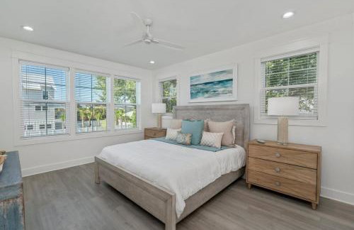 Seaspray - Pool - Sleeps 26 - Beach access! - Foto 25