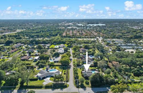 The Creek Resort - Revamped Chic 4BR Haven with Massive Pool, Hot Tub, and Outdoor Space - Foto 43