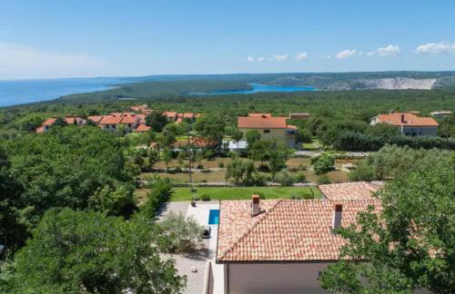 Villa Tomicich for 6 people with private pool & sea view - only 3 km from beach - Foto 10