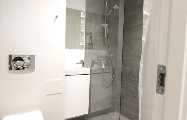 Great 2-bed w Balcony - Foto 9