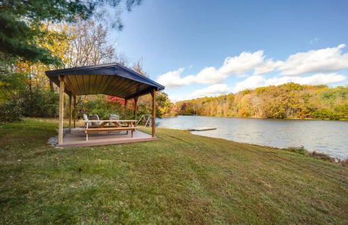 Hocking Hills Lake Gem with Hot Tub, Dock, 100 Acres - Foto 35