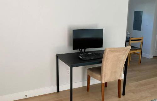 1 Palo Alto - Private Apartment with Parking, AC, Laundry, Fully Furnished - Foto 12