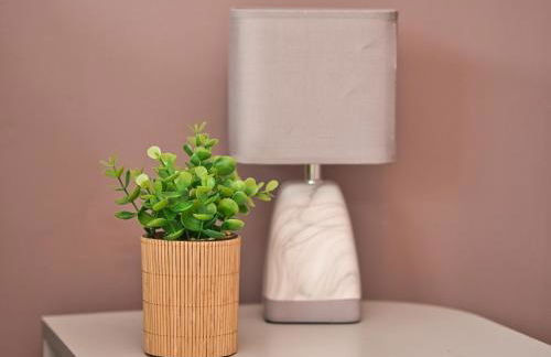 Cosy 3 bed with Parking- Family and Contractors - Foto 21