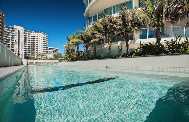 Reflection Tower Two - Photo 67