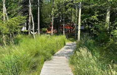 Majestic Lake Front Chalet - Foto 38