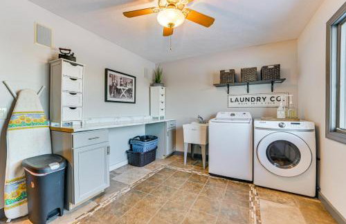 7,000 Sq Ft! Private Rapid City Estate with Pool - Foto 43