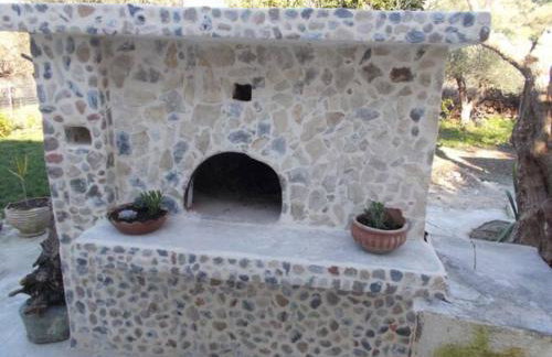 Sofiana's Garden Retreat with Private Pool - Foto 31