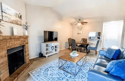 10 Min to Downtown - Pet-friendly, TV with Parking - Foto 1