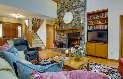 Peaceful Sapphire Cabin with Mountain Views - Foto 11