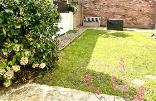 Garden Apartment by the Pier - Foto 17