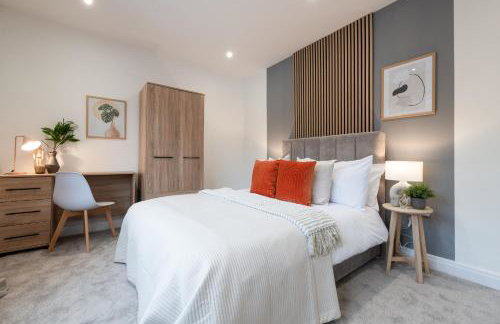 Spacious Modern 2BR - Parking - Workspace Area, Ideal for Contractors & Long Stays - NordStay - Foto 34