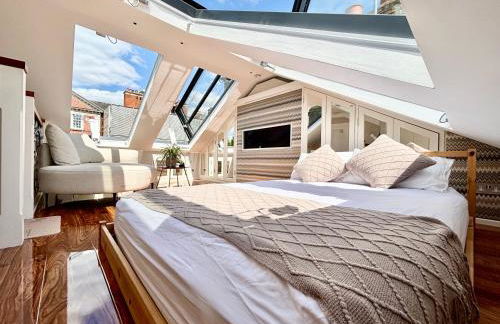 Elegant and Modern 3-Bedroom Victorian House in Westminster, London - Photo 10