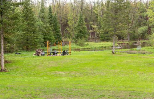 TreeTops Ayframe, Supersized AFrame on the River with Hot Tub - Foto 11