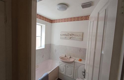 3 Bed House - Sleeps 5 - Pets - Parking - Foto 4