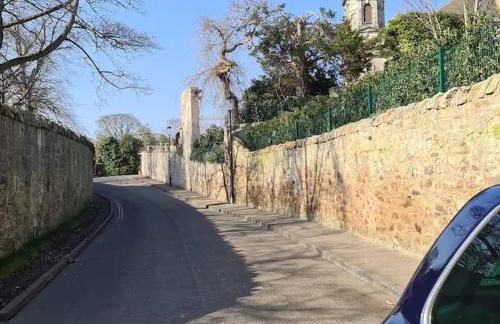 Superb 5 bedroom Villa 16 mins from City Centre - Foto 12