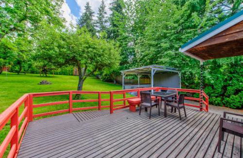 Private park in a cozy home next to I-90 huge yard - Foto 13