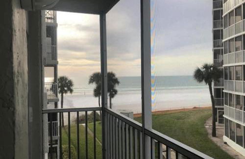 Beachfront Condo! Gulf View From All Rooms, Pool, Chairs Provided - Foto 1
