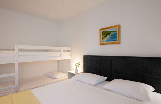 House Rose With Garden and Pool - Foto 4