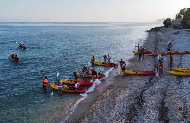 Kayak in the Calas de Villajoyosa (Alicante) - Photo 2