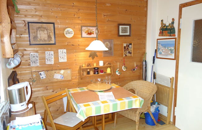 Big 2 Room Apartment with Balcony - Photo 4