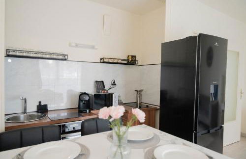 L’Élégant - T2 - 10 min aéroport - Parking privé - Foto 13