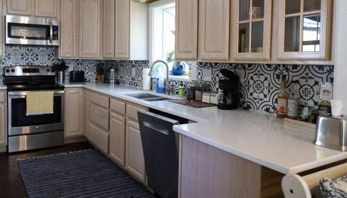 Modern Home In Heart Of Downtown Klamath Falls - Foto 2