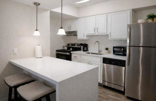 Down Town , Studio Apt., King Bed, Self Check-In - Foto 7