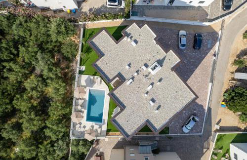 Poolside Hideout Apartments - Photo 104