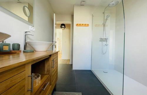 La Delphinière : Bord de Mer, Equipements de qualité - Foto 24