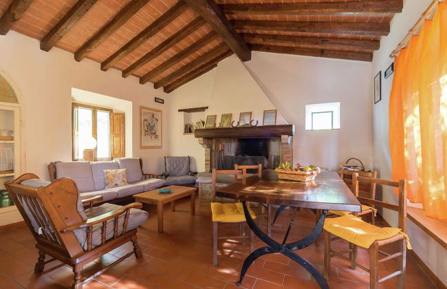 Secluded Chalet With Pool - Photo 15