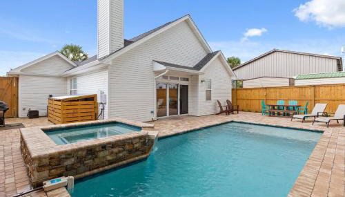 Expertly Decorated Family Home, Steps to Beach w/ a Private Heated Pool & Spa! - Foto 2