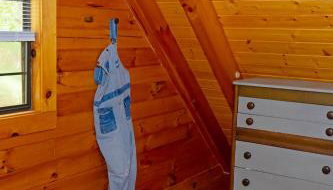 Cabin in the Woods - Hot Tub, Fire Pit, BBQ - Foto 3