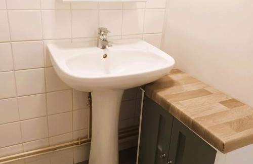 Chez Auguste - T2 spacieux - wifi - tv - Foto 14