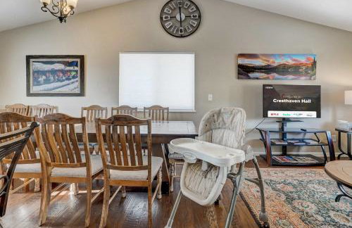 Cresthaven Hall 2 Mins to UCCS Family Fun & BBQ - Foto 12