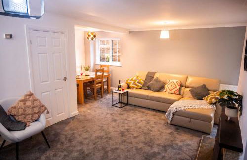 Conyngham Villa, Luxury Detached House, 6 Beds, 4BR,Large garden, Parking - Sleeps 8 - Foto 74