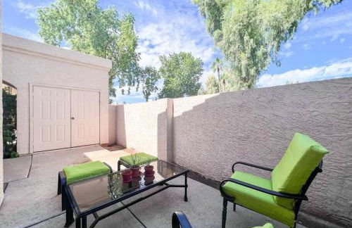 Serene Town home in Chandler with pool - Foto 18