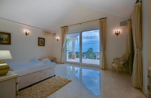 El Rosario large villa w heated pool - Foto 15