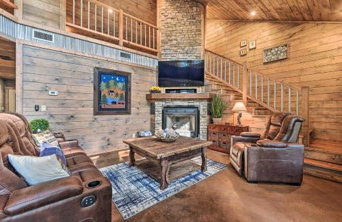 Luxe Broken Bow Cabin with Tesla Charging Station - Photo 2