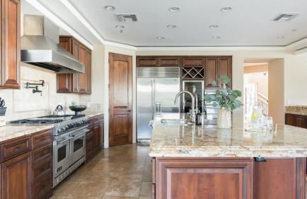 Sunbeam by Avantstay Elegant, Private Desert Home w/ Infinity Pool, Spa & View - Photo 27